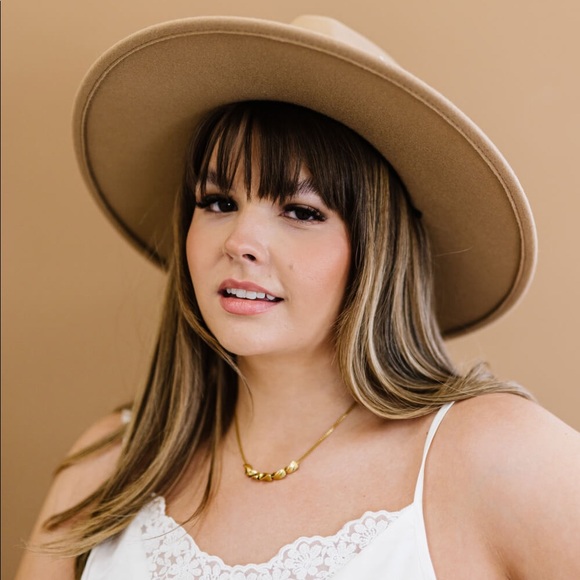 Black Strap Wide Brim Fedora Hat - Picture 2 of 6